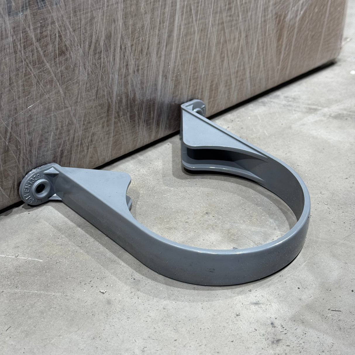 Briarwood Industrial 110mm Guttering Downpipe Clip